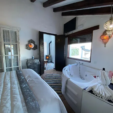 El Capricho, El Escondite De Martina *